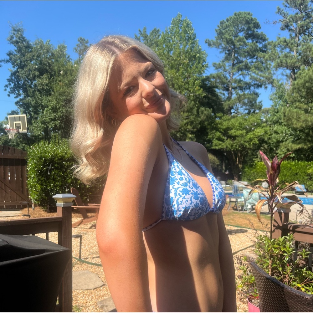 Meet your Posher, Ella